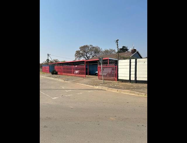 0 BEDROOM HOUSE FOR SALE IN RHODESFIELD